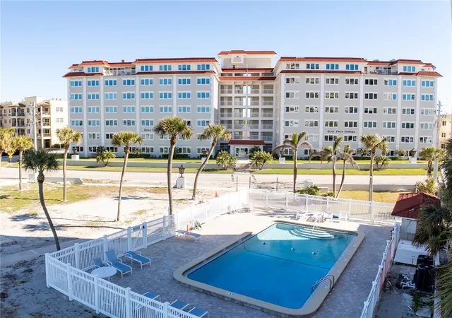 Photo 1 of Condo for sale at 500 The Esplanade N #306, Venice, FL 34285 | MLS# N6141593 | Listing updated on 2026-10-17
