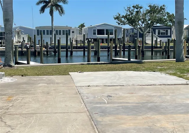 Homes for sale in Longboat Key, FL | 3710 Gulf Of Mexico Dr #G12, Longboat Key, FL 34228 | MLS# A4672798