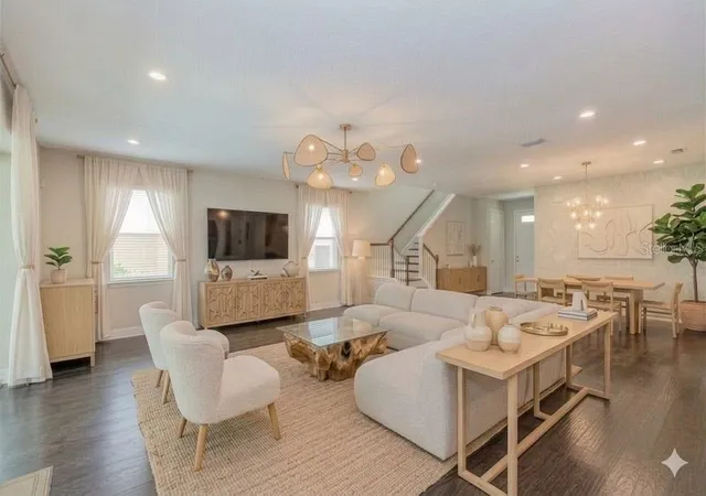 3rd image of 407 S Tampania Ave, Tampa, FL 33609 | MLS# TB8450034