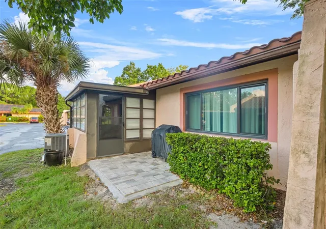 Photo 3 of Condo for sale at 9669 86th Avenue #9669, Seminole, FL 33777 | MLS# TB8450137 | Listing updated on 2025-11-22