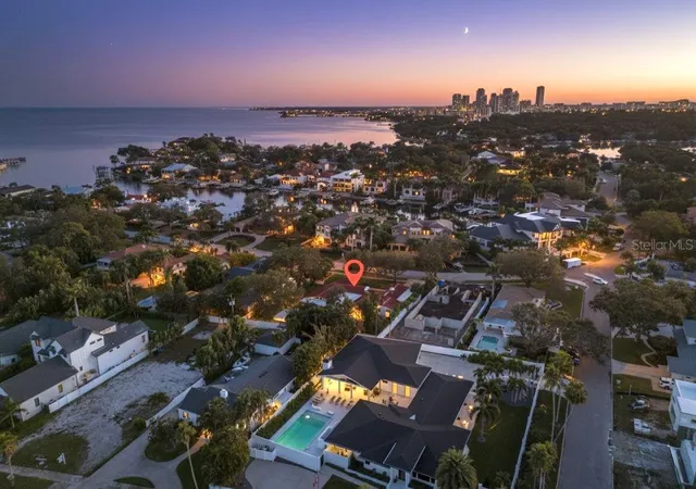 Photo 3 of Single family home for sale at 1222 Brightwaters Blvd Ne, Saint Petersburg, FL 33704 | MLS# TB8450175 | Listing updated on 2026-09-16