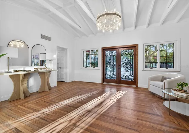 Photo 3 of Single family home for sale at 1222 Brightwaters Blvd NE, Saint Petersburg, FL 33704 | MLS# TB8450175 | Listing updated on 2026-09-16