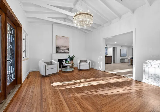 Photo 4 of Single family home for sale at 1222 Brightwaters Blvd NE, Saint Petersburg, FL 33704 | MLS# TB8450175 | Listing updated on 2026-09-16