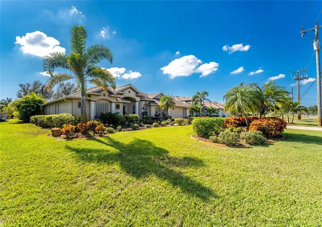 5th image of 290 Rotonda Blvd E, Rotonda West, FL 33947 | MLS# A4672932