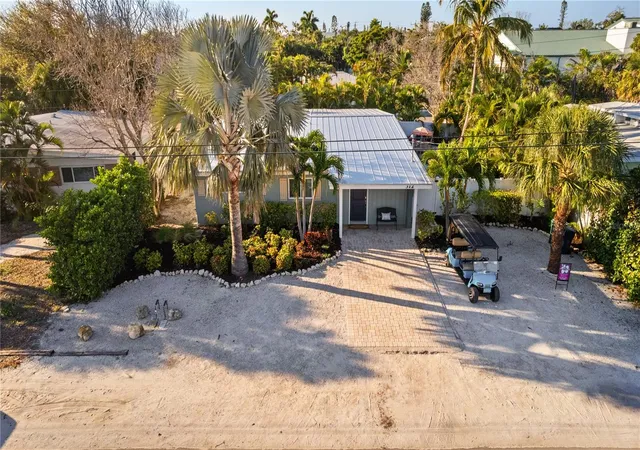 Photo 1 of Single family home for sale at 312 Hardin Ave, Anna Maria, FL 34216 | MLS# A4672942 | Listing updated on 2026-09-15