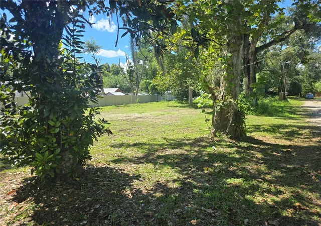 Photo 1 of Land for sale at 1403 Gordon Rd, Plant City, FL 33566 | MLS# TB8450493 | Listing updated on 2026-09-30