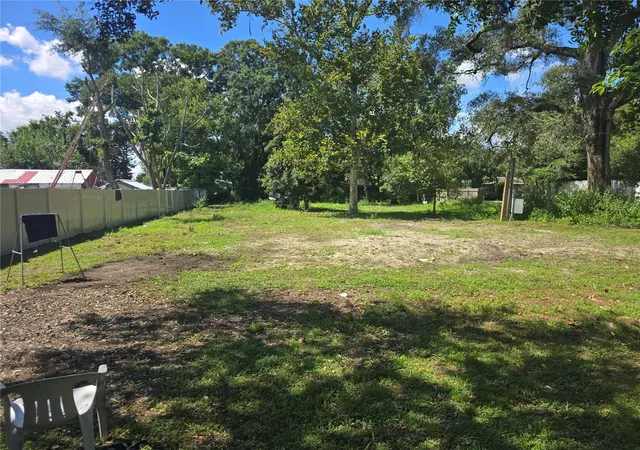 Photo 2 of Land for sale at 1403 Gordon Rd, Plant City, FL 33566 | MLS# TB8450493 | Listing updated on 2026-09-30