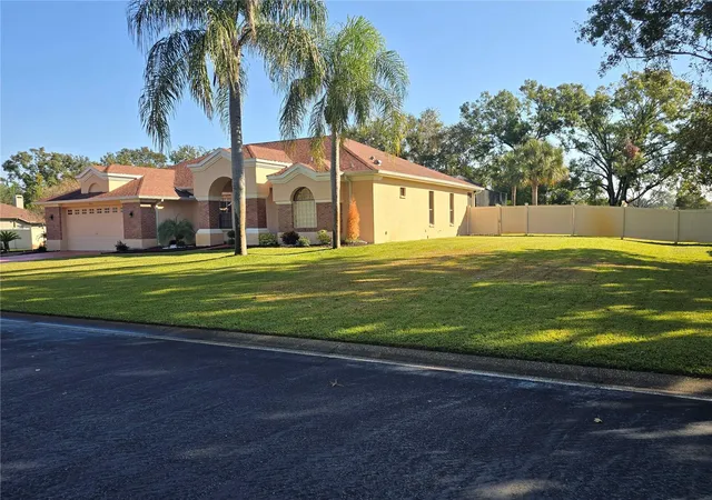 4th image of 1030 Rowland Pickert Ln, Lutz, FL 33548 | MLS# TB8450545