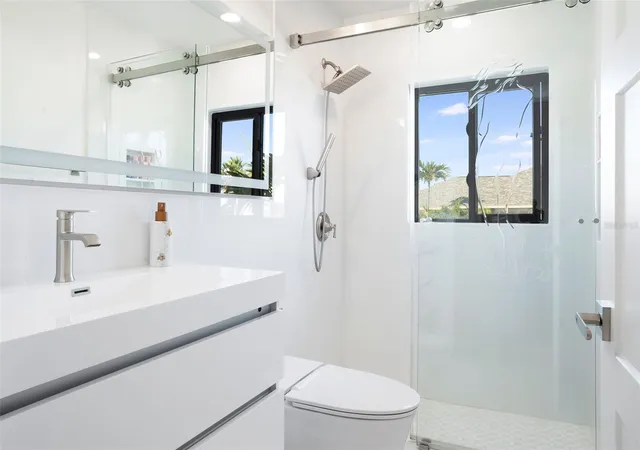 39th image of 2710 Hibiscus Dr W, Belleair Beach, FL 33786 | MLS# TB8450599