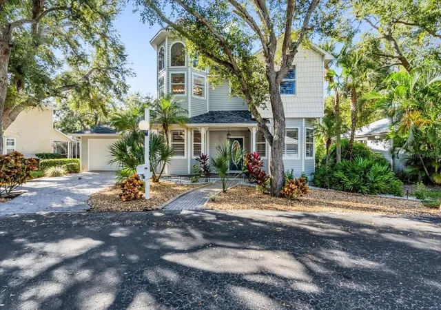 2nd image of 2306 64th St W, Bradenton, FL 34209 | MLS# A4673004