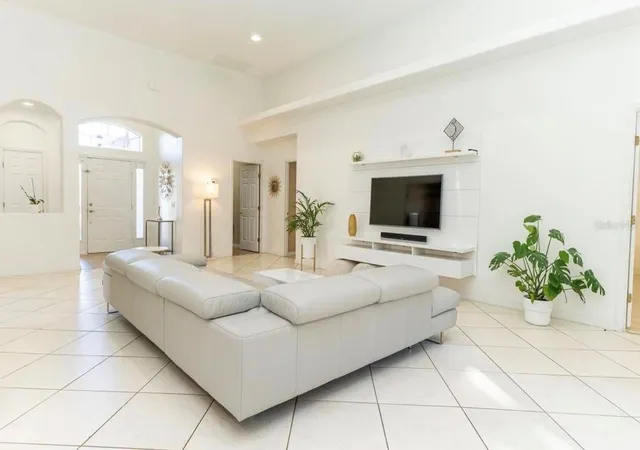 Photo 3 of Single family home for sale at 2110 Bunker View Ct, Kissimmee, FL 34746 | MLS# O6362653 | Listing updated on 2026-06-27