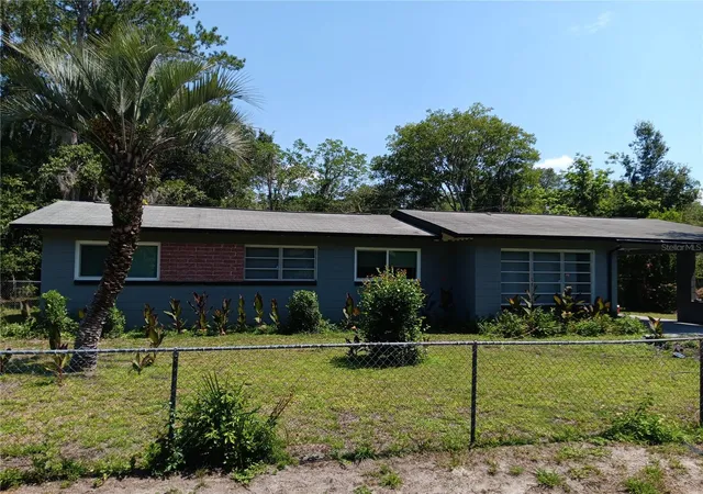 Homes for sale in Gainesville, FL | 1440 Se 23rd Ave, Gainesville, FL 32641 | MLS# W7880965