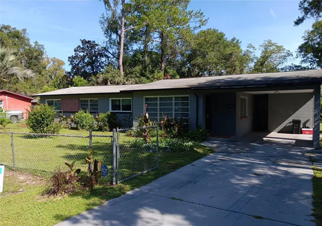 43rd image of 1440 Se 23rd Ave, Gainesville, FL 32641 | MLS# W7880965
