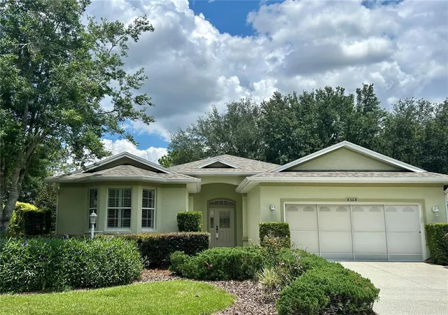 Photo 2 of Single family home for sale at 8368 Sw 79th Circle, Ocala, FL 34476 | MLS# OM714043 | Listing updated on 2026-10-08