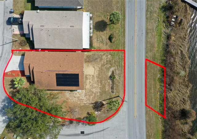 Photo 3 of Single family home for sale at 802 Marcia Loop, Winter Haven, FL 33884 | MLS# P4937120 | Listing updated on 2026-06-01