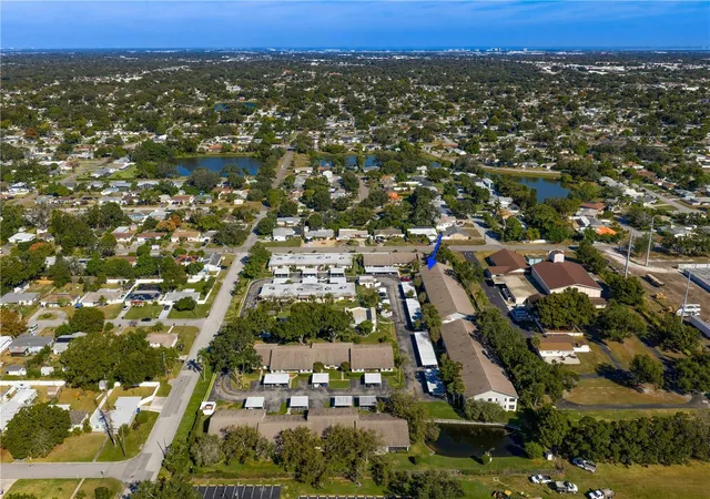 2nd image of 1601 43Rd St N, ST PETERSBURG, FL 33713