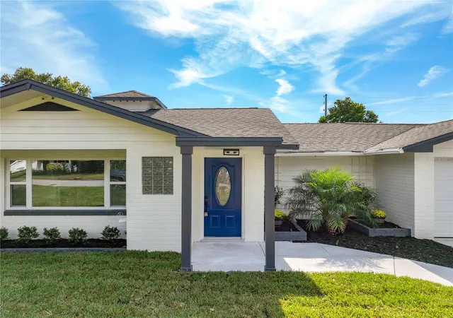 Photo 2 of Single family home for sale at 2680 Palmetto Rd, Mount Dora, FL 32757 | MLS# O6362952 | Listing updated on 2026-10-04