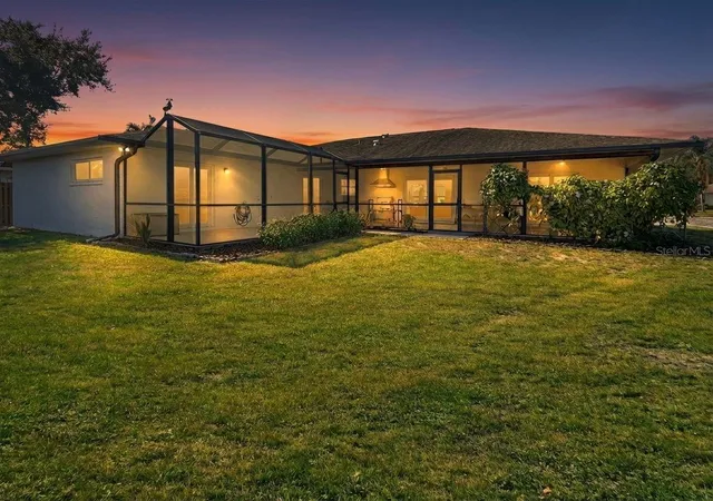 Photo 3 of Single family home for sale at 2042 Country Meadows Pl, Sarasota, FL 34235 | MLS# A4673225 | Listing updated on 2026-08-25