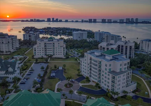 5th image of 8 Palm Ter #605, Belleair, FL 33756 | MLS# TB8451166