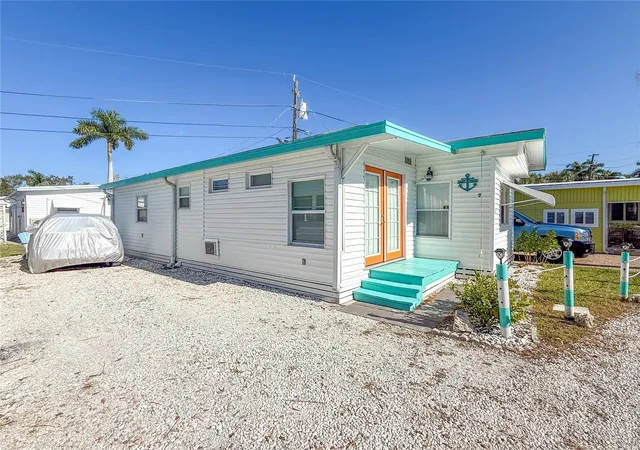 Photo 3 of Manufactured home for sale at 12507 Cortez Rd W #58, Cortez, FL 34215 | MLS# A4673244 | Listing updated on 2026-05-04