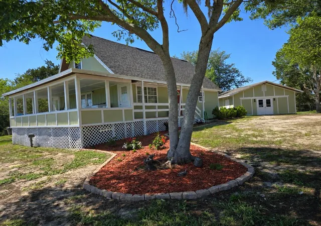 3rd image of 13590 Se 120Th St, Dunnellon, FL 34431 | MLS# OM714150