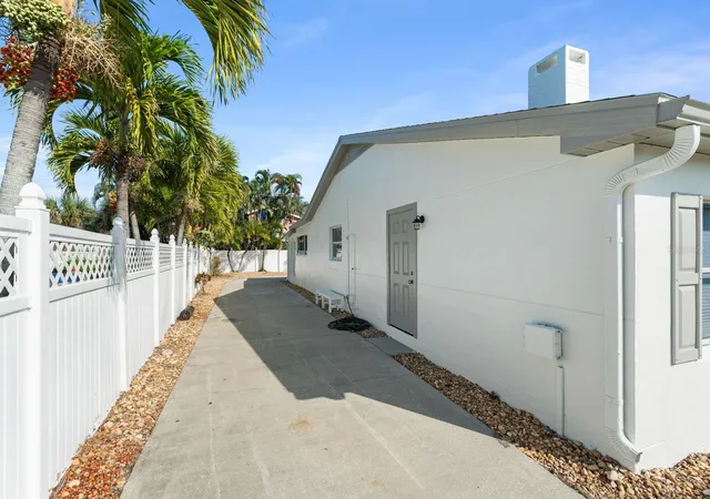 Photo 3 of Single family home for sale at 107 4th Street, Belleair Beach, FL 33786 | MLS# O6363185 | Listing updated on 2026-10-03