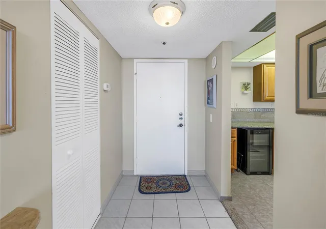 4th image of 6287 Bahia Del Mar Cir #603, Saint Petersburg, FL 33715 | MLS# TB8451325