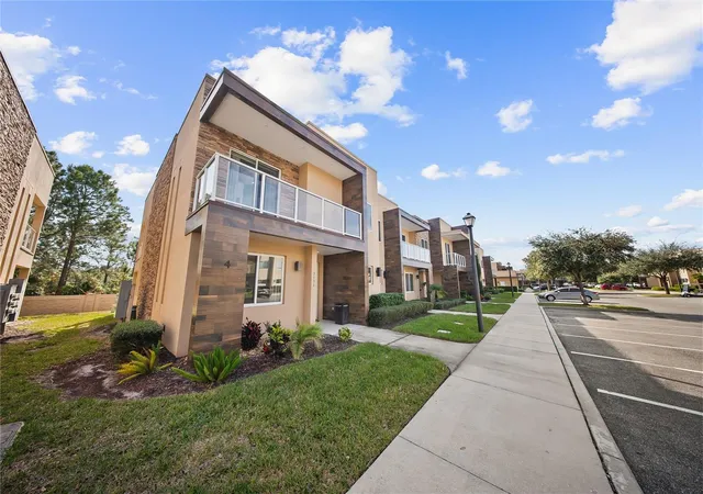 Photo 2 of Townhouse for sale at 3151 Brasilia Ave, Kissimmee, FL 34747 | MLS# O6363206 | Listing updated on 2026-06-10