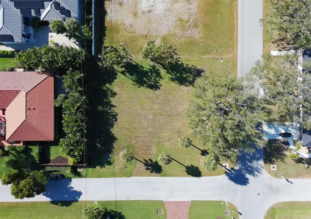 2nd image of 702 Hibiscus Dr, Venice, FL 34285 | MLS# N6141681