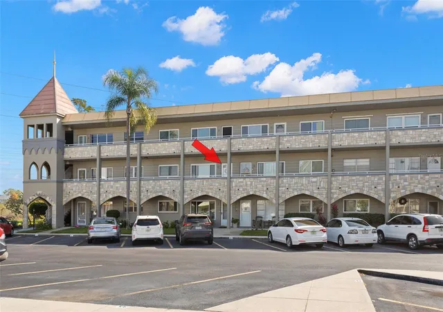 2nd image of 2461 Canadian Wy, CLEARWATER, FL 33763