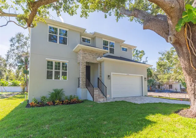 Homes for sale in Tampa, FL | 4718 W Knights Ave, Tampa, FL 33611 | MLS# TB8451467