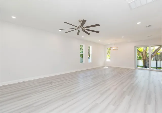 Homes for sale in Tampa, FL | 4718 W Knights Ave, Tampa, FL 33611 | MLS# TB8451467