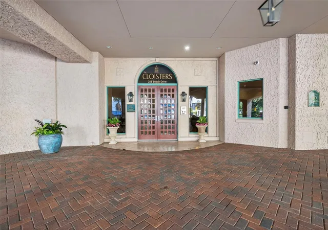 Listing Photo 4 - Condo for sale in building located at 288 Bch Dr Ne, St. Petersburg, FL 33701 - Unit #4B