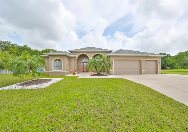 Homes for sale in Parrish, FL | 17706 Bridlewood Ct, Parrish, FL 34219 | MLS# A4673366