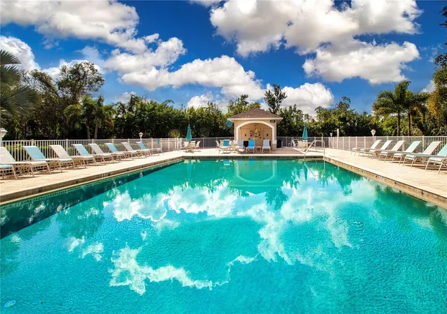 Homes for sale in Sarasota, FL | 5300 Hyland Hills Ave #U2016, Sarasota, FL 34241 | MLS# A4673371