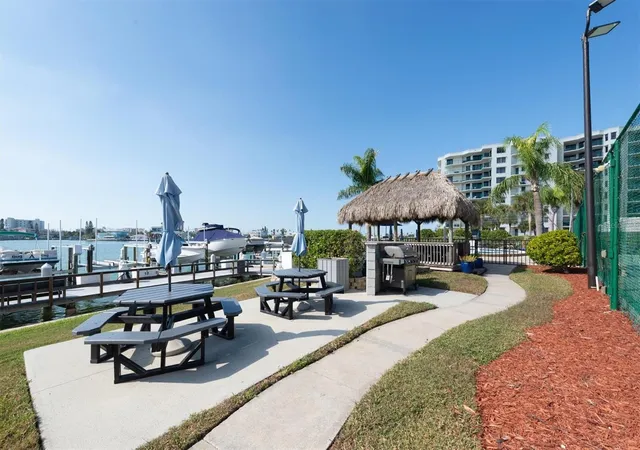 Homes for sale in Clearwater Beach, FL | 660 Island Way, Clearwater Beach, FL 33767 | Houzeo