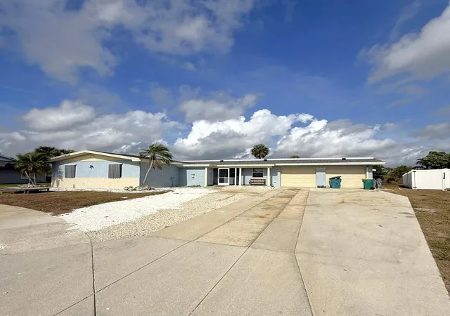 Photo 2 of Sale Pending at 22508 Bolanos Ct, Port Charlotte, FL 33952 | MLS# C7518296 | Listing updated on 2026-08-28
