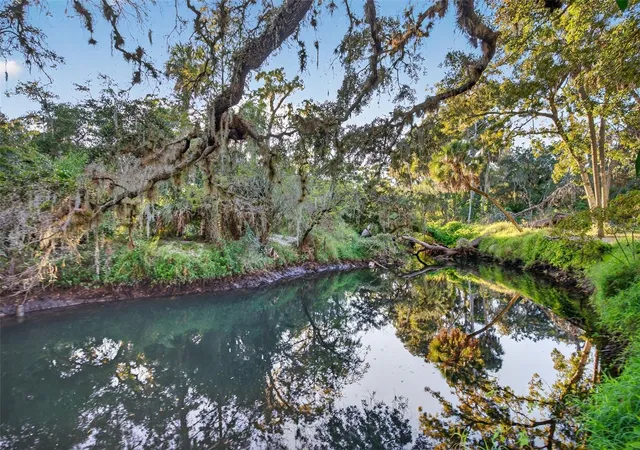 Photo 3 of Single family home for sale at 6345 Lost Trl, Holiday, FL 34690 | MLS# W7881056 | Listing updated on 2026-10-01