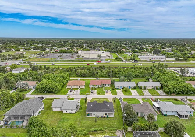Listing Photo 2 - Condo for sale in building located at 11057 & 11059 Pendleton Ave, ENGLEWOOD, FL 34224