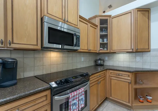 Photo 4 of Single family home for sale at 150 W Waterside Pkwy, Palm Coast, FL 32137 | MLS# FC314375 | Listing updated on 2026-10-27