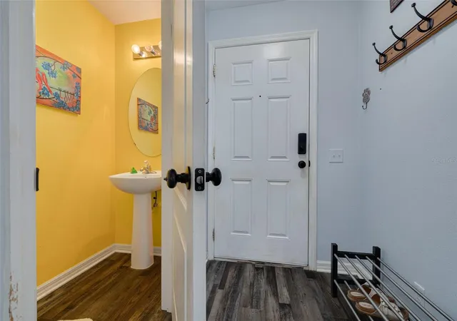 5th image of 2096 Sun Down Dr, Clearwater, FL 33763 | MLS# TB8451879