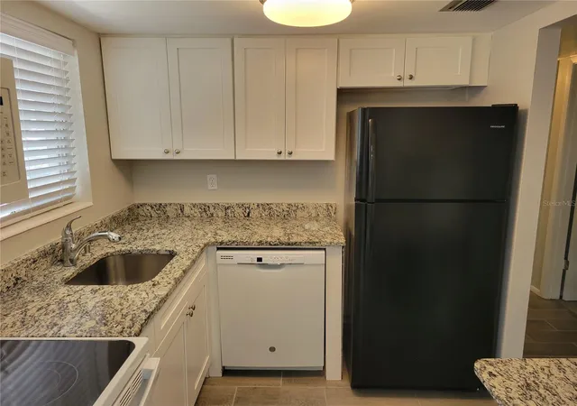 2nd image of 2009 Canal Dr #N4, Bradenton, FL 34207 | MLS# A4673498