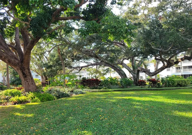 26th image of 2009 Canal Dr #N4, Bradenton, FL 34207 | MLS# A4673498