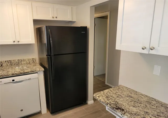 3rd image of 2009 Canal Dr #N4, Bradenton, FL 34207 | MLS# A4673498