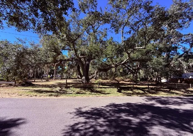 Photo 3 of Land for sale at 1204 Davies Rd, Brandon, FL 33511 | MLS# P4937154 | Listing updated on 2026-10-02