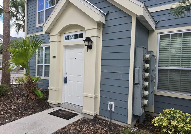 Listing Photo 1 - Condo for sale in building located at 5601 Rosehill Rd, Sarasota, FL 34233 - Unit #203