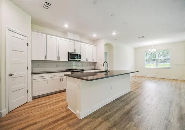 4th image of 11347 Striped Bass Ct, New Port Richey, FL 34654 | MLS# W7881075