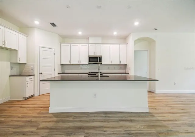 5th image of 11347 Striped Bass Ct, New Port Richey, FL 34654 | MLS# W7881075