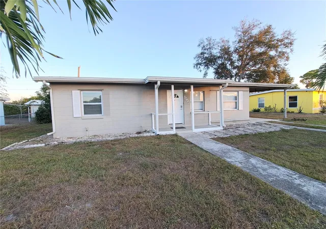Photo 3 of Single family home for sale at 3934 Conway Blvd, Port Charlotte, FL 33952 | MLS# C7518406 | Listing updated on 2026-09-03