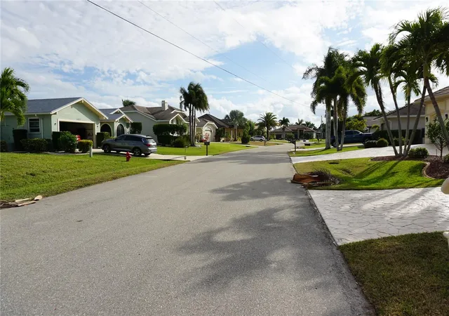 4th image of 4019 Maltese Ct, Punta Gorda, FL 33950 | MLS# C7518415